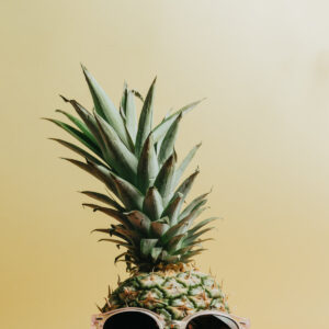 a-pineapple-wearing-sunglasses Γυαλιά Ηλίου 050