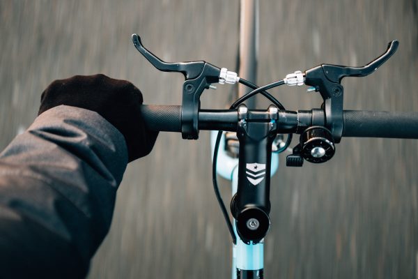 bike-brakes-and-gloves Γάντια 007