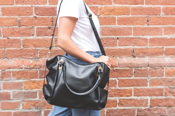 black-bag-over-the-shoulder Τσάντα Μαύρο 002