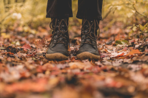 boots-in-autumn-leaves Μπότες 002