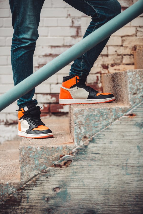 bright-sneakers-and-dark-denim-atop-urban-stairwell Sneakers 015