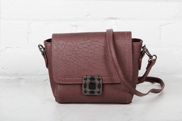 brown-purse-with-black-detail Τσαντάκι Καφέ
