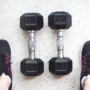 dumbbells-and-gym-shoes Παπούτσια 014