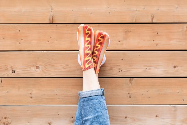 legs-crossed-hot-dog-socks Κάλτσες 013