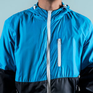 lightweight-windbreaker-in-blue Αντιανεμικό Μπλε