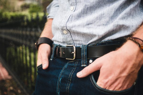 mens-fashion-close-up-of-shirt-and-belt Πουκάμισο Ανδρικό