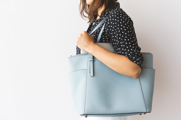 modern-blue-handbag Τσάντα Χειρός Μοντέρνο Μπλε