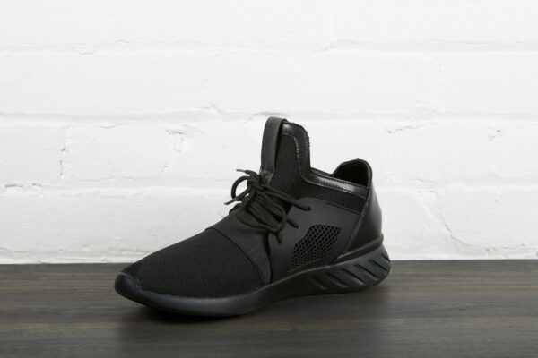 right-foot-all-black-sneaker Sneakers Μαύρο 006