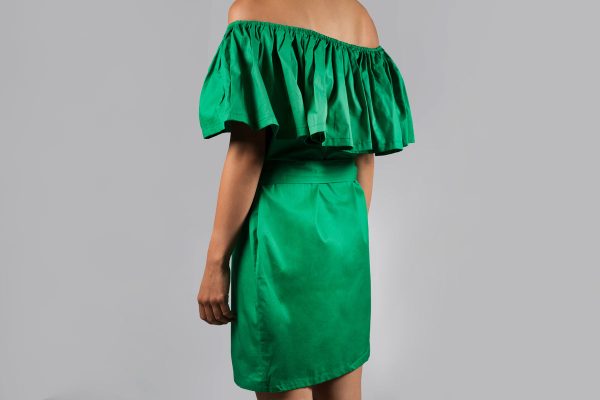ruffled-off-shoulder-dress-back Φόρεμα 016