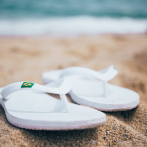 sandals-in-sand Σανδάλια