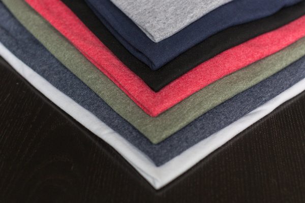 stack-of-t-shirts Πουκάμισα 003