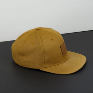 tan-colored-hat-on-monochrome-background Καπέλο 022