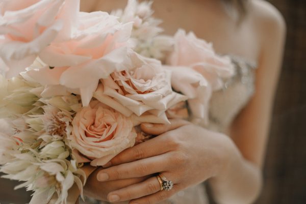 wedding-flowers-and-rings Δαχτυλίδια 008