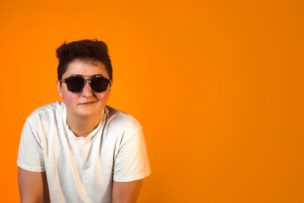 white-tshirt-sunglasses-and-a-smirk T-shirt Λευκό