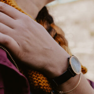 womens-watch-on-wrist Ρολόι Γυναικείο 002